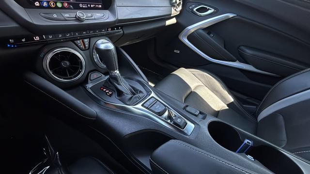 Used 2021 Chevrolet Camaro SS RWD image 15