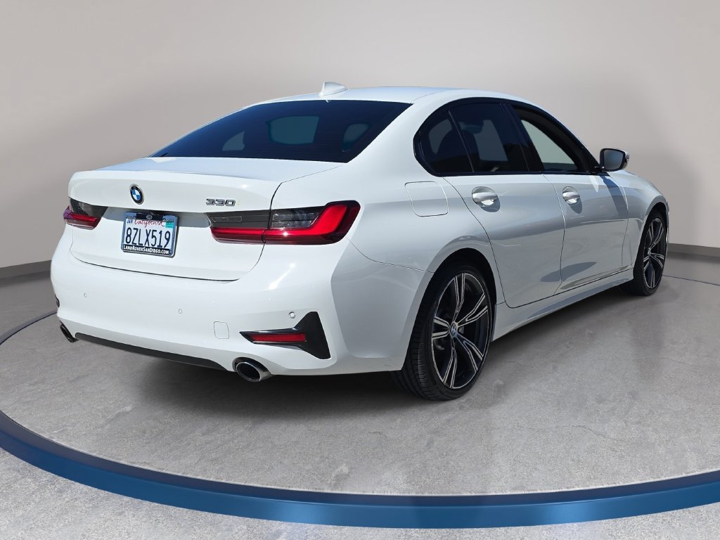 Used 2022 BMW 330i Sedan w/ Premium Package 2 RWD image 6