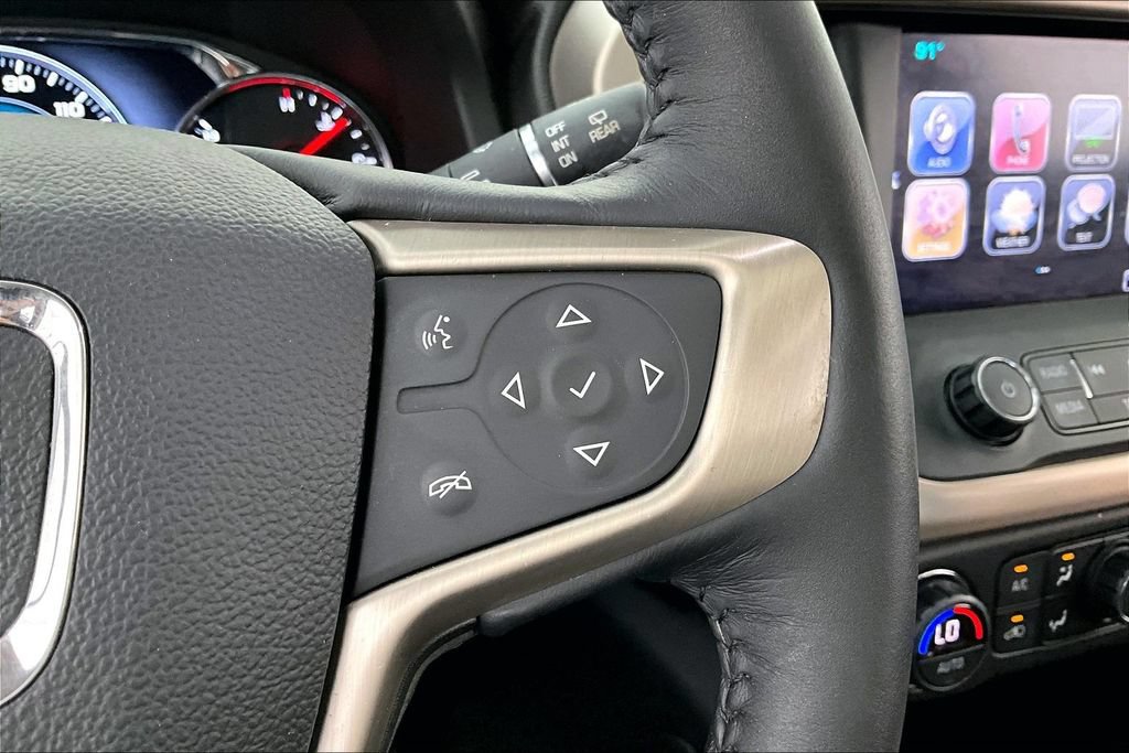 Used 2017 GMC Acadia Denali w/ Technology Package AWD/4WD image 26