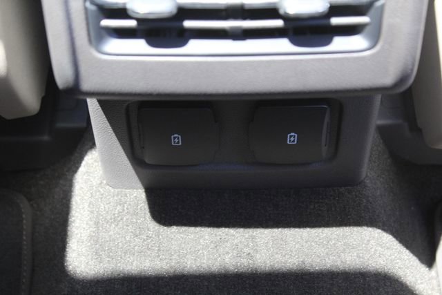 Used 2023 Lincoln Corsair FWD w/ Equipment Group 102A image 20