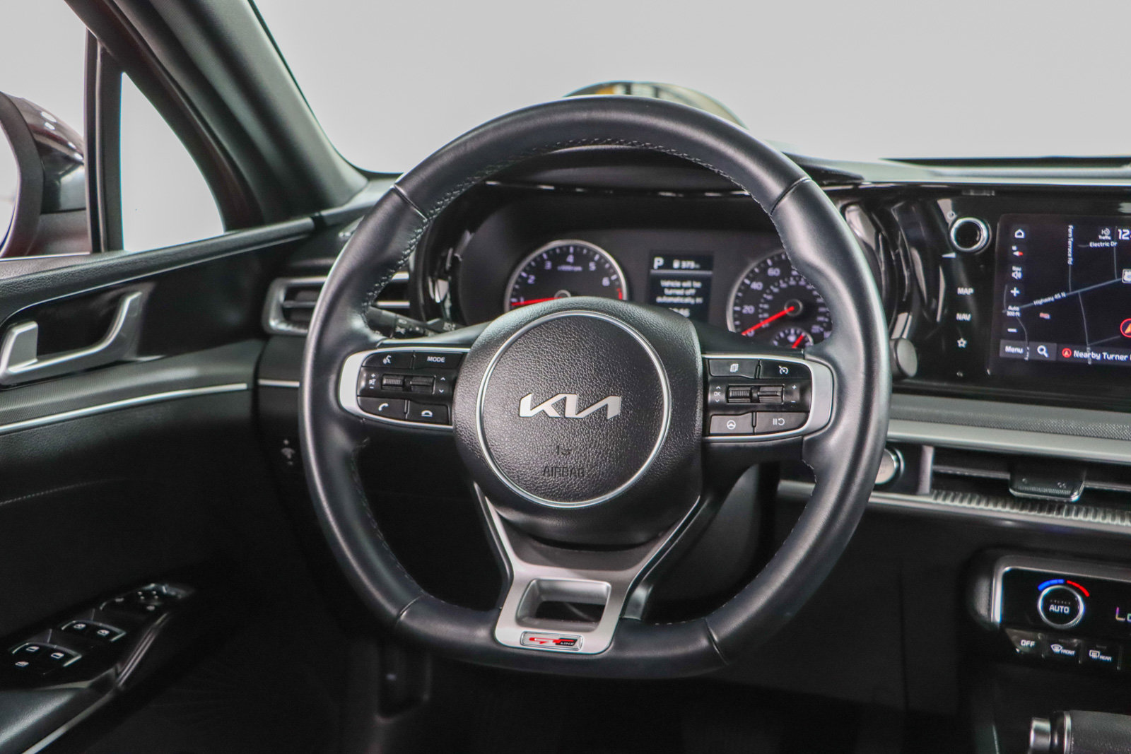 Used 2022 Kia K5 GT-Line image 12