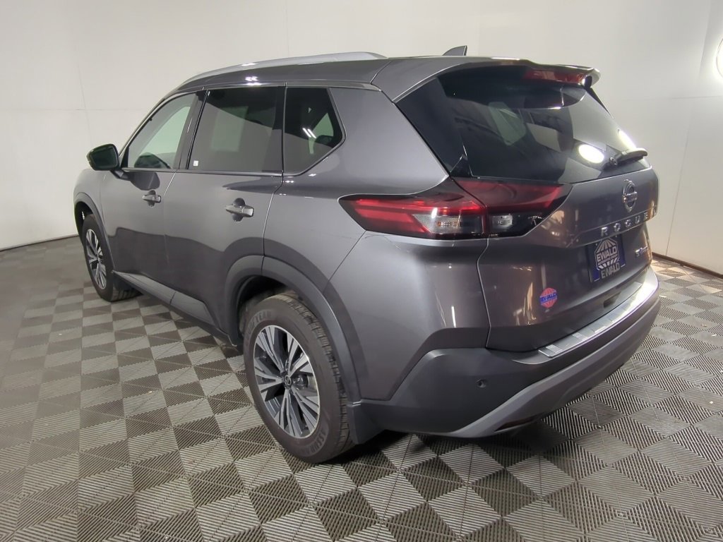 Used 2021 Nissan Rogue SV w/ Premium Package image 6