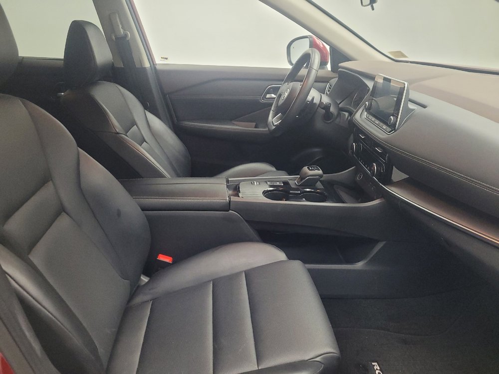 Used 2021 Nissan Rogue SV w/ Premium Package image 21