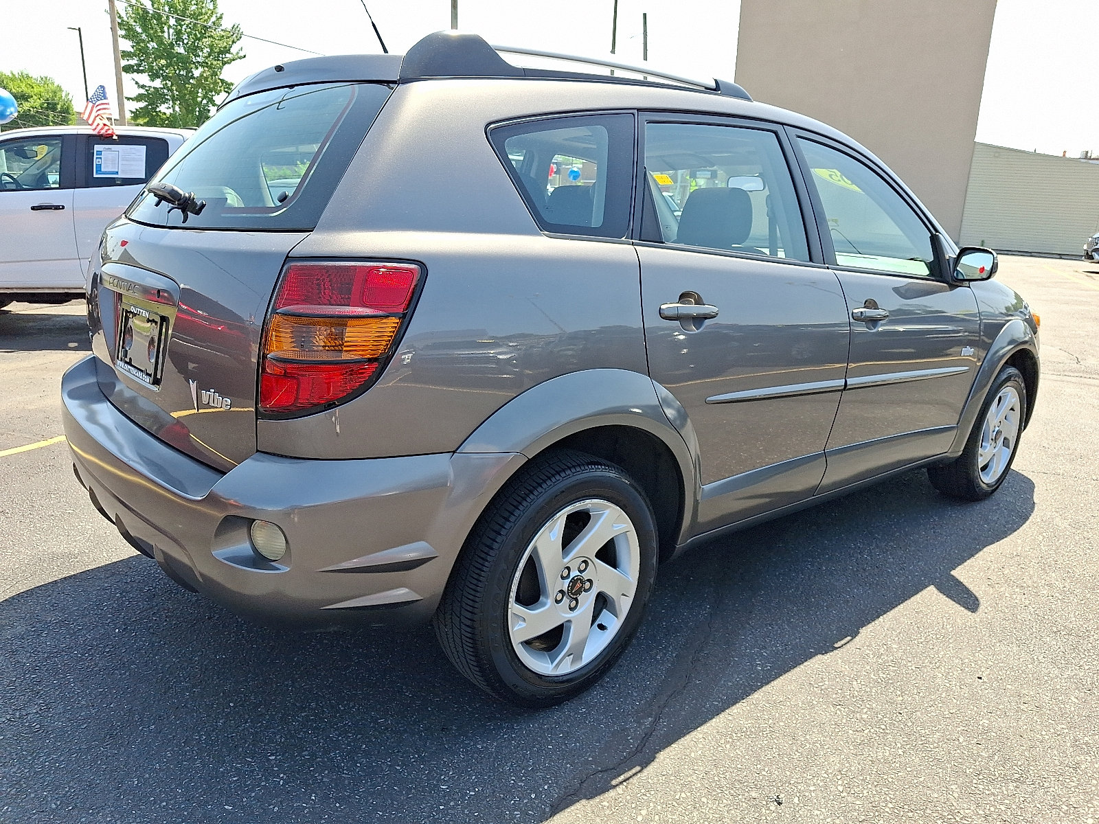 Used 2005 Pontiac Vibe AWD w/ Power Group Value Package image 5