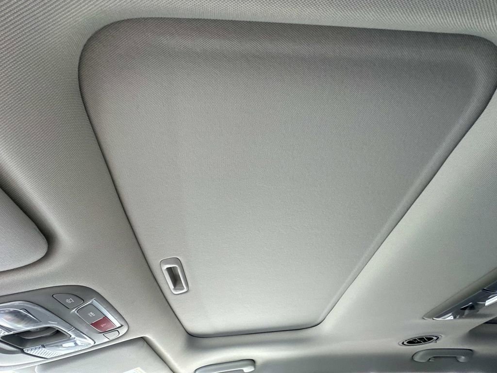 Used 2025 Kia Telluride SX w/ SX Captain's Chair Package image 33