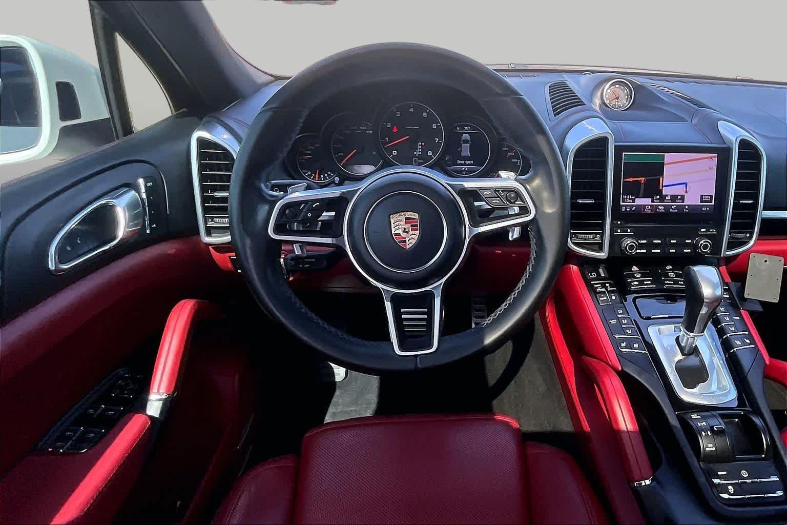 Used 2017 Porsche Cayenne Platinum Edition AWD/4WD image 5