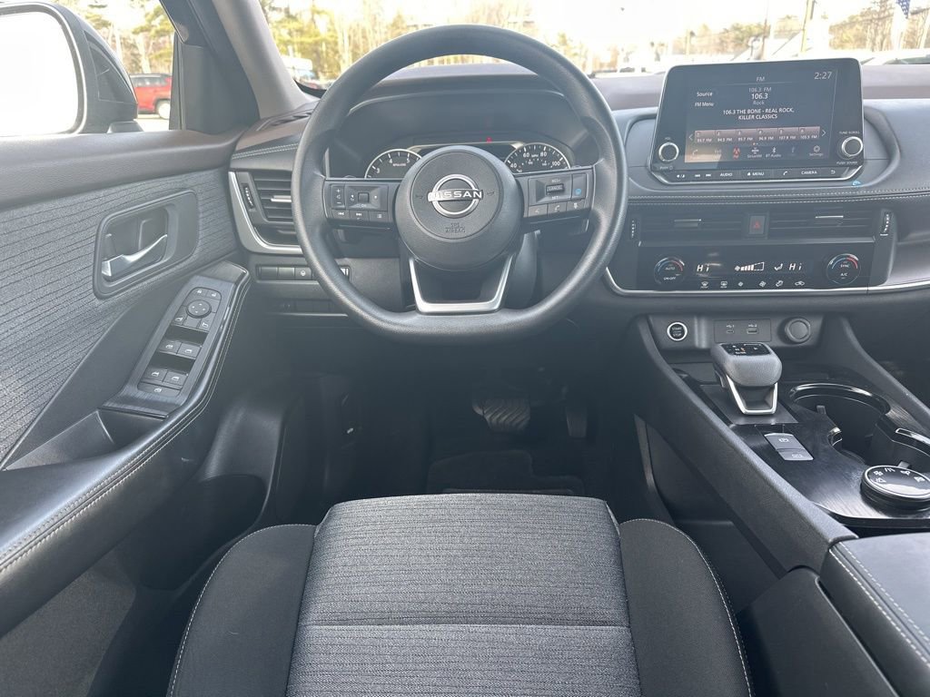 Used 2023 Nissan Rogue SV image 18