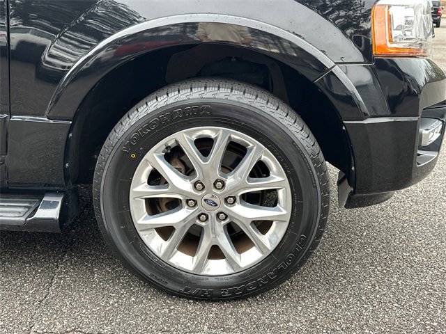 Used 2017 Ford Expedition Limited image 12