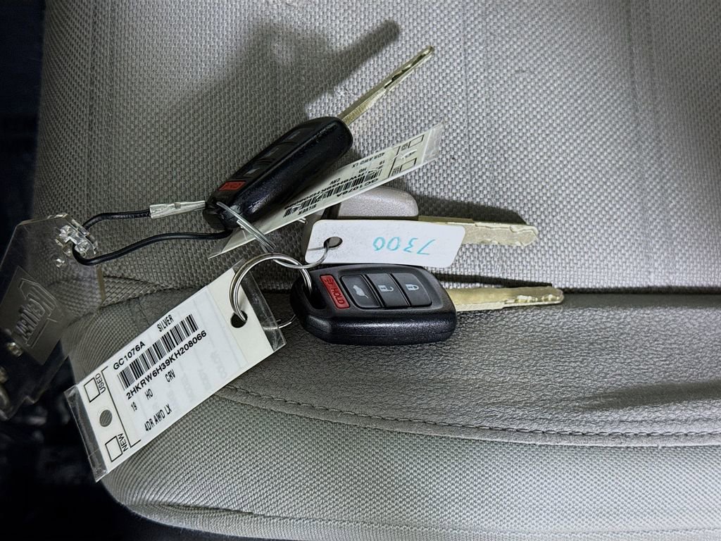 Used 2019 Honda CR-V LX image 30