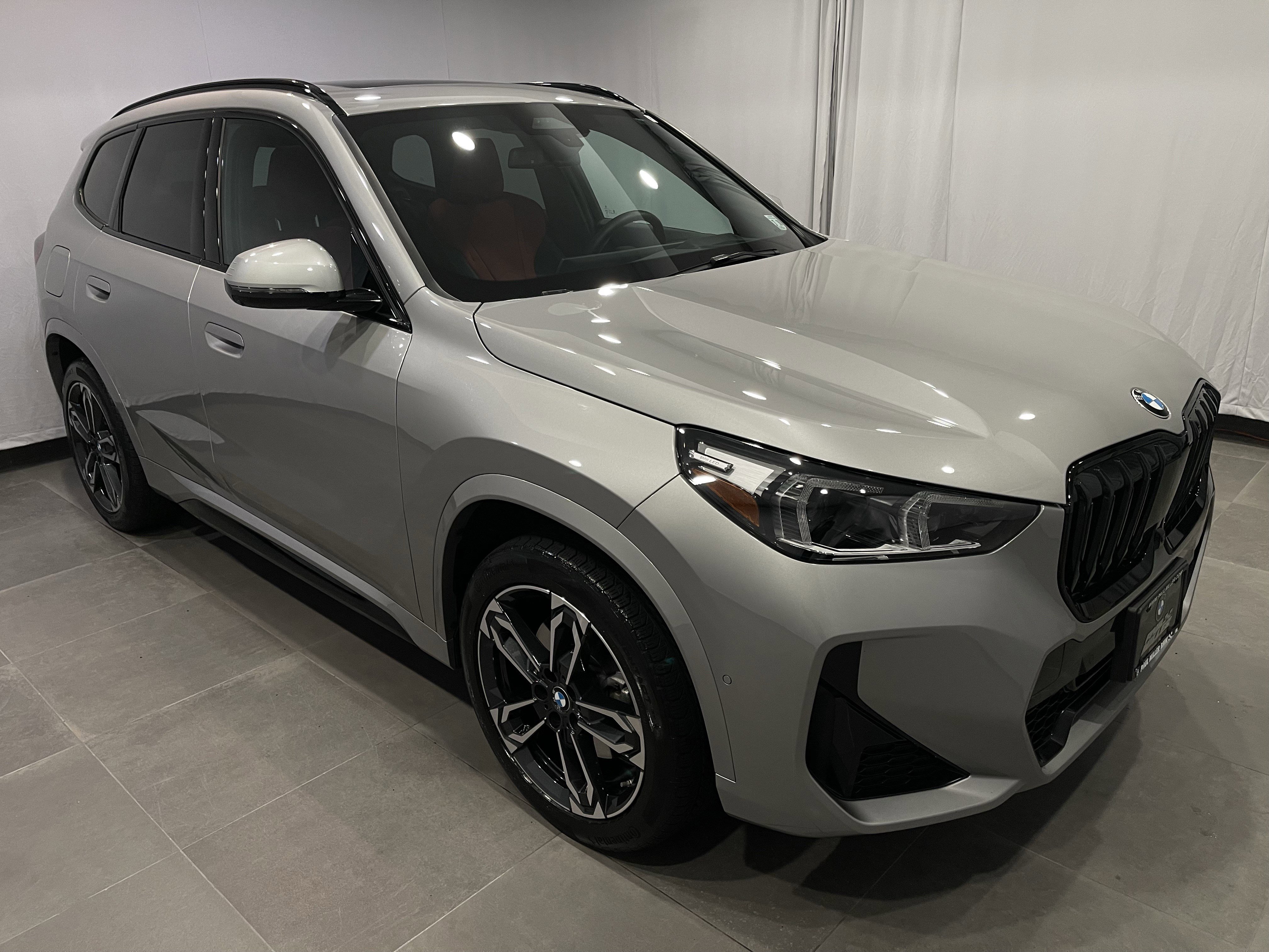 Used 2025 BMW X1 xDrive28i w/ Premium Package video 3