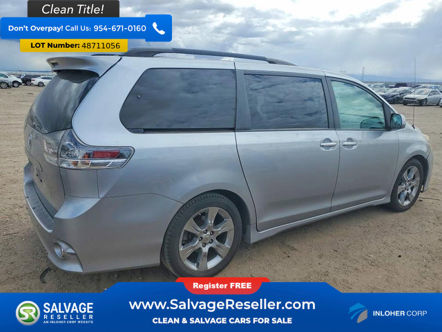 Used 2013 Toyota Sienna SE FWD image 4