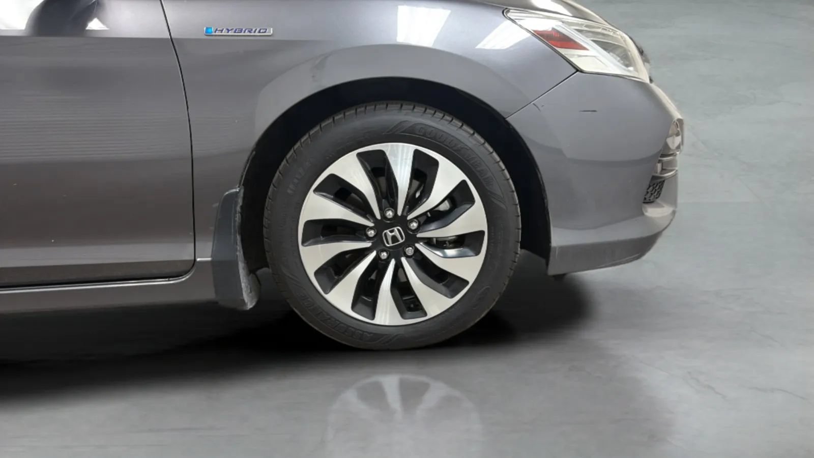 Used 2017 Honda Accord Touring image 24