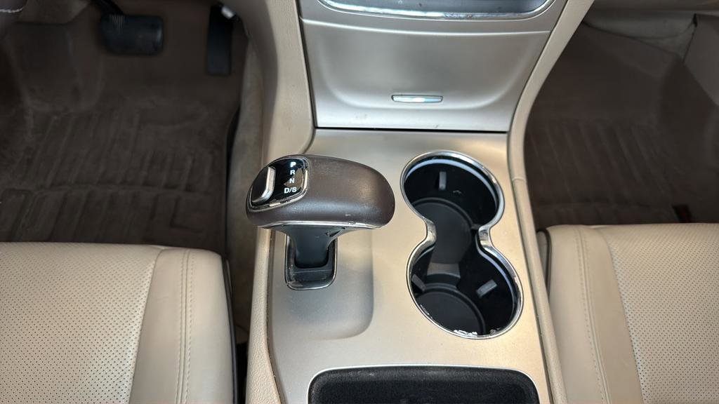 Used 2015 Jeep Grand Cherokee Overland image 23