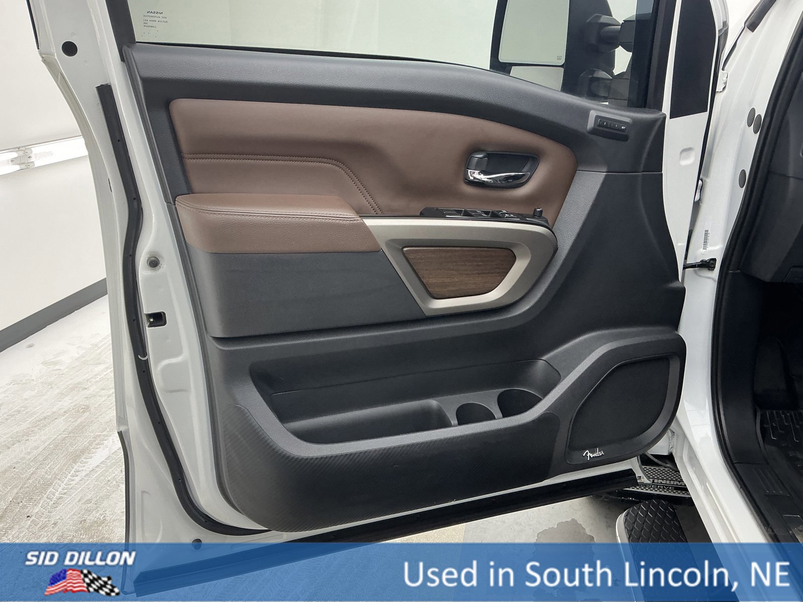 Used 2022 Nissan Titan Platinum Reserve w/ Moonroof Package image 16