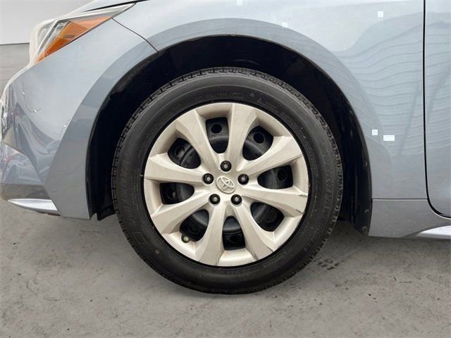 Used 2020 Toyota Corolla LE image 24