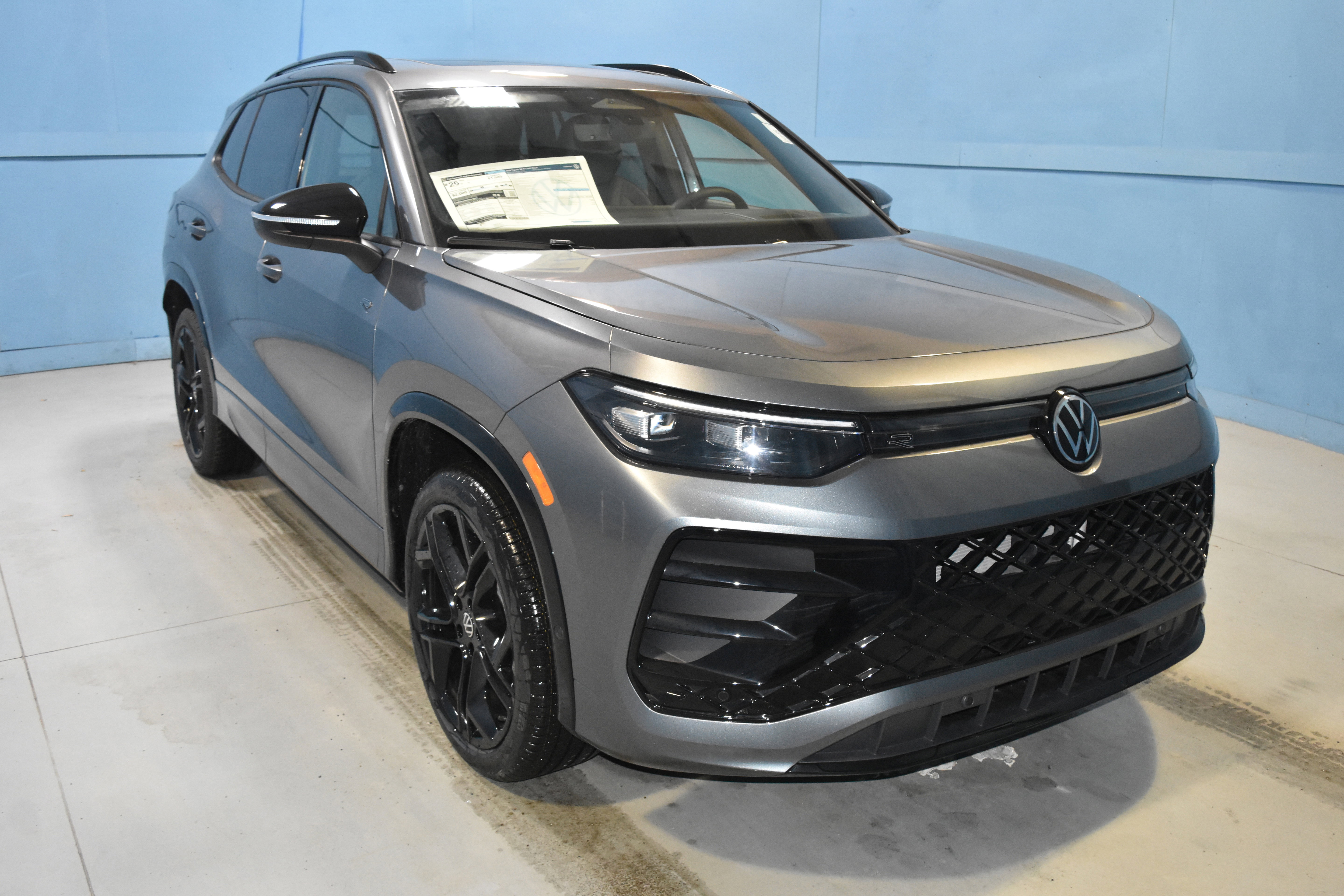 New 2026 Volkswagen Tiguan SE R-Line