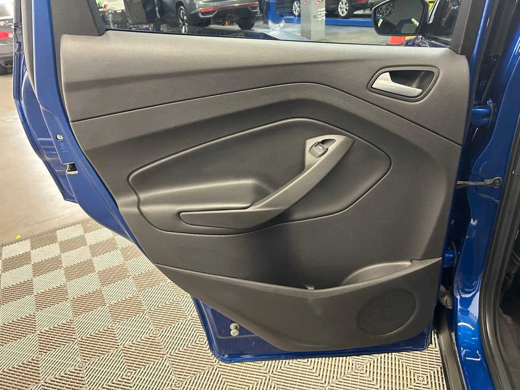 Used 2018 Ford Escape SE FWD image 18