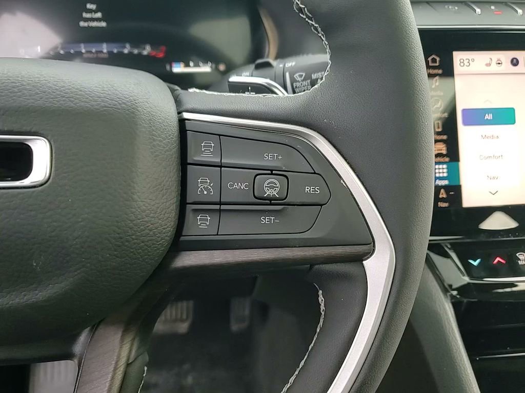 New 2026 Jeep Grand Cherokee L Limited image 25