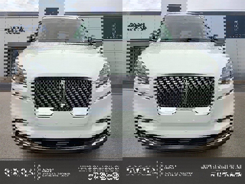 Certified 2023 Lincoln Aviator AWD w/ Premium Package image 2