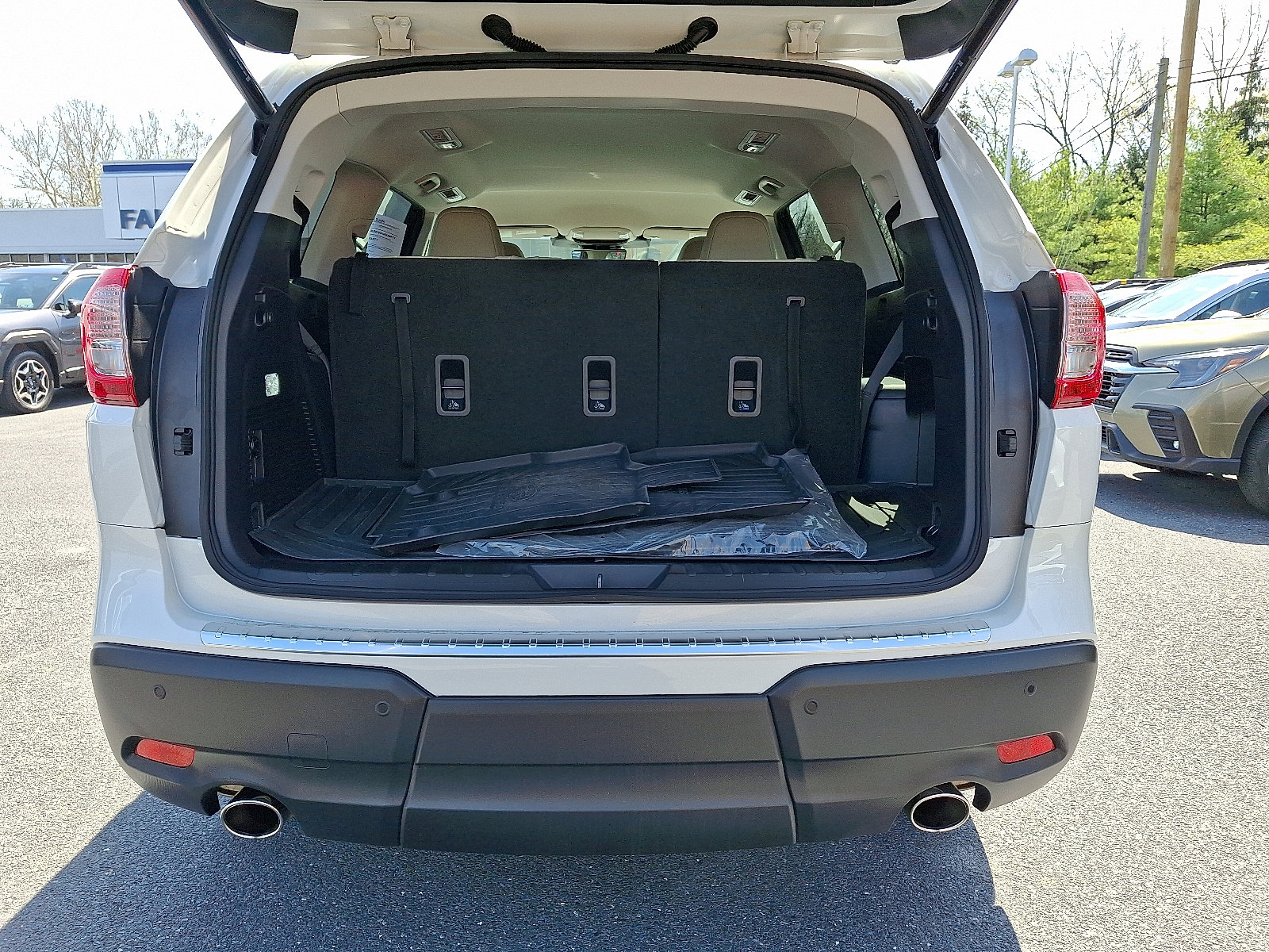 Certified 2024 Subaru Ascent Limited w/ Popular Package #2 image 41