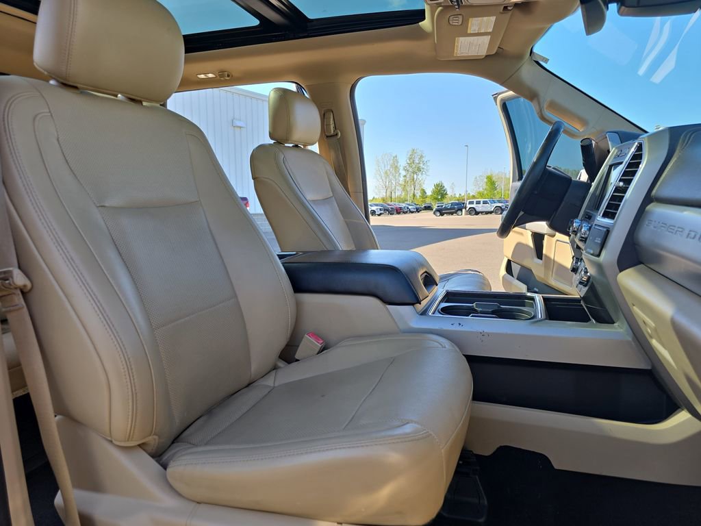 Used 2018 Ford F250 Lariat w/ Lariat Ultimate Package AWD/4WD image 10