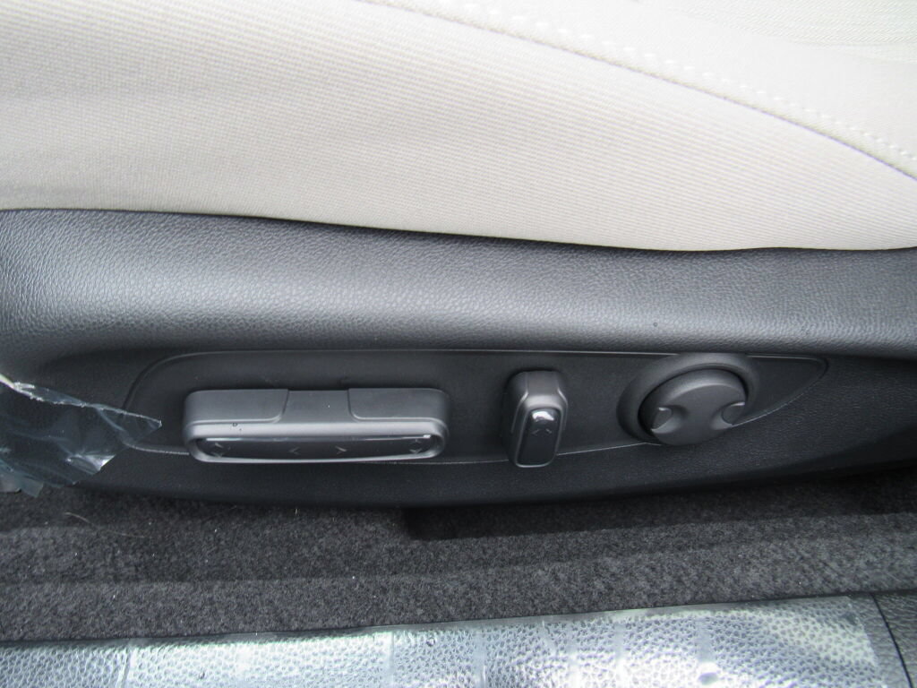 Used 2024 Honda Accord EX image 18