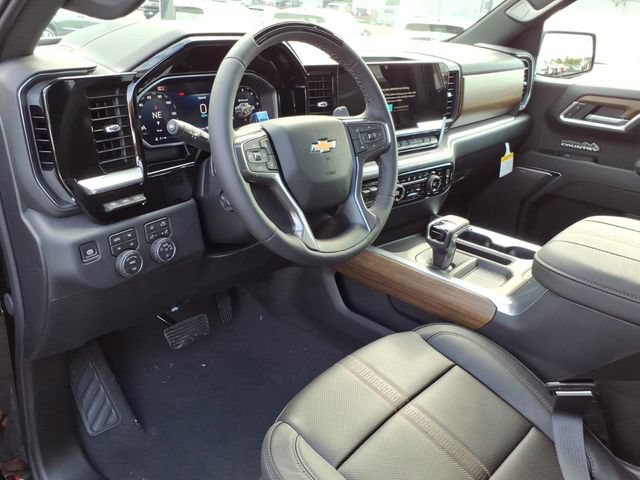 New 2026 Chevrolet Silverado 1500 High Country AWD/4WD image 5