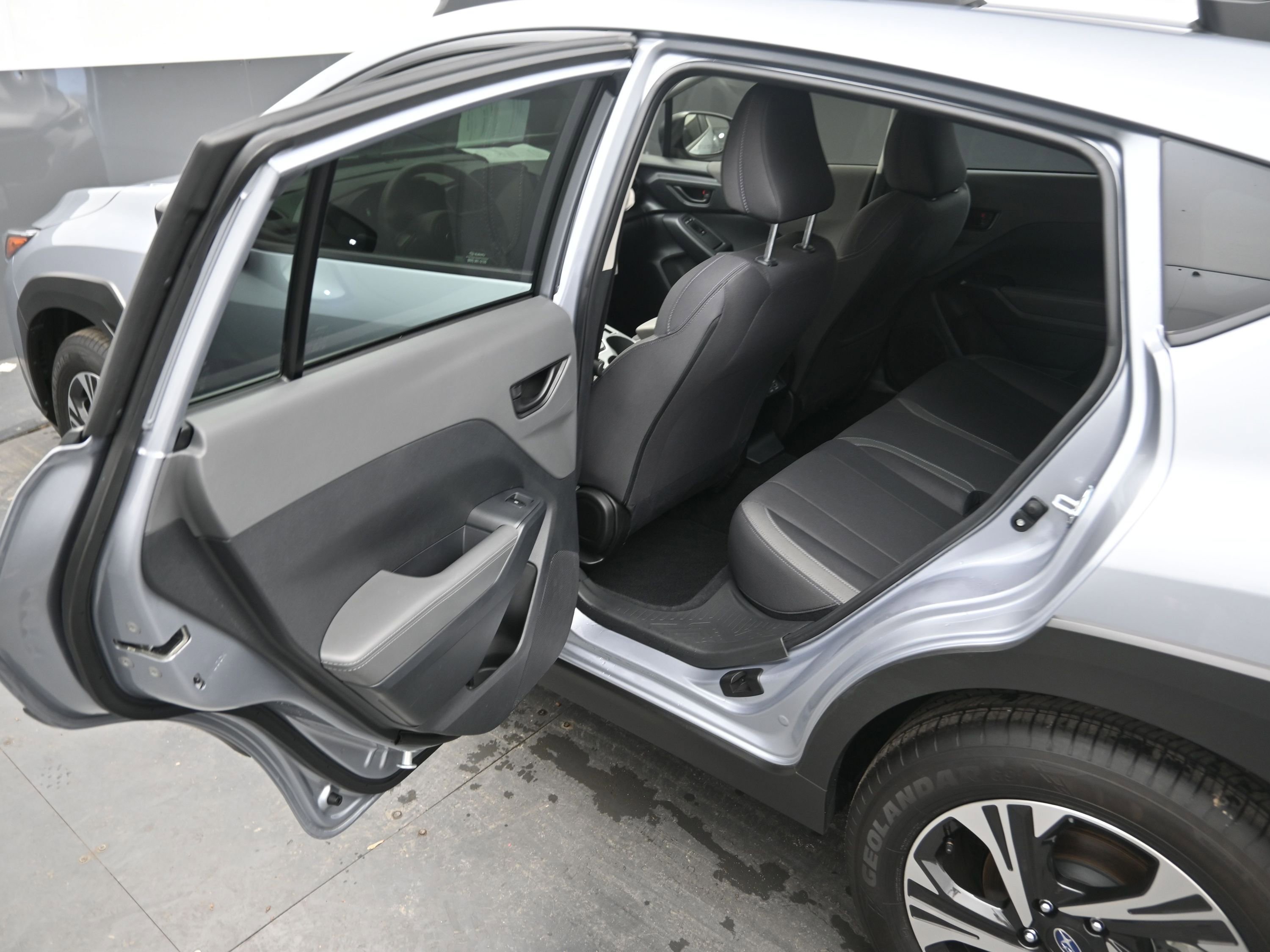 Used 2025 Subaru Crosstrek 2.0i Premium w/ Crosstrek Mirror Package image 13