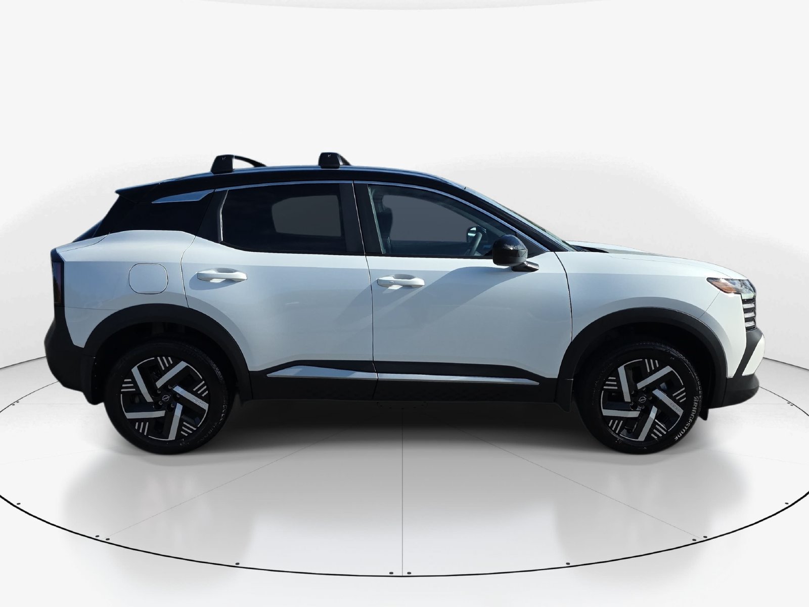 New 2027 Nissan Kicks SV w/ SV Premium Package FWD image 5