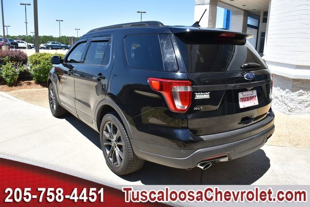 Used 2018 Ford Explorer XLT w/ Equipment Group 202A FWD image 7