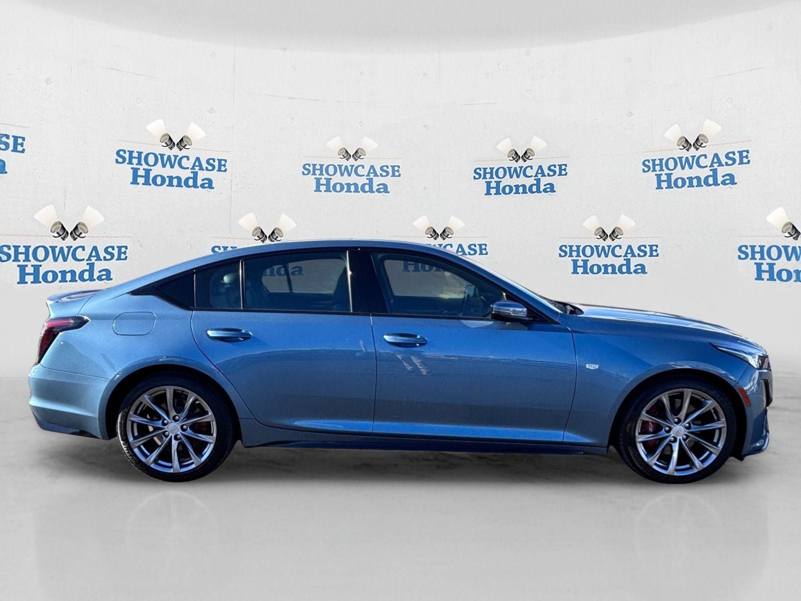 Used 2023 Cadillac CT5 Sport w/ Technology Package RWD image 9