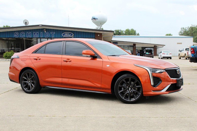 Used 2023 Cadillac CT4 Sport image 3