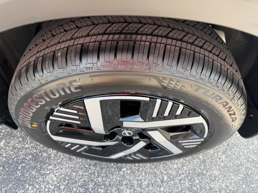 New 2026 Nissan Kicks SV w/ Cold Weather Package FWD image 6