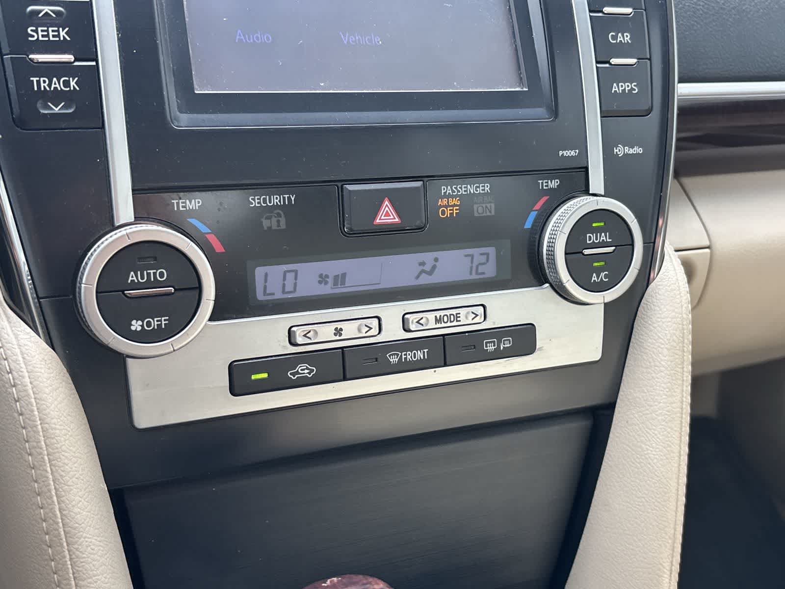 Used 2012 Toyota Camry XLE w/ Leather Pkg FWD image 21