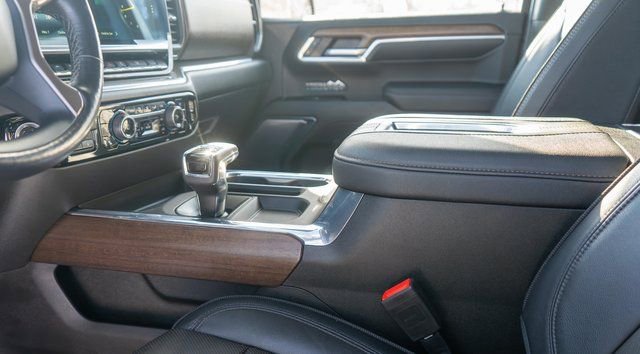 Used 2022 Chevrolet Silverado 1500 High Country w/ High Country Premium Package image 26