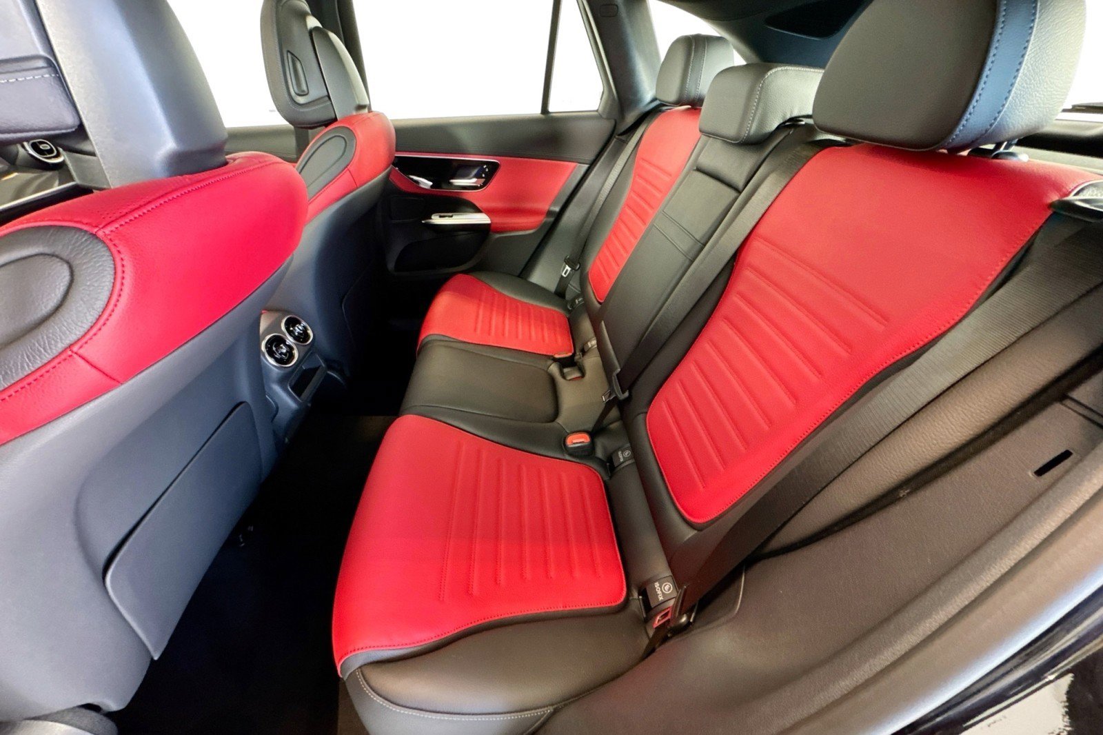 New 2026 Mercedes-Benz GLC 43 AMG 4MATIC image 22