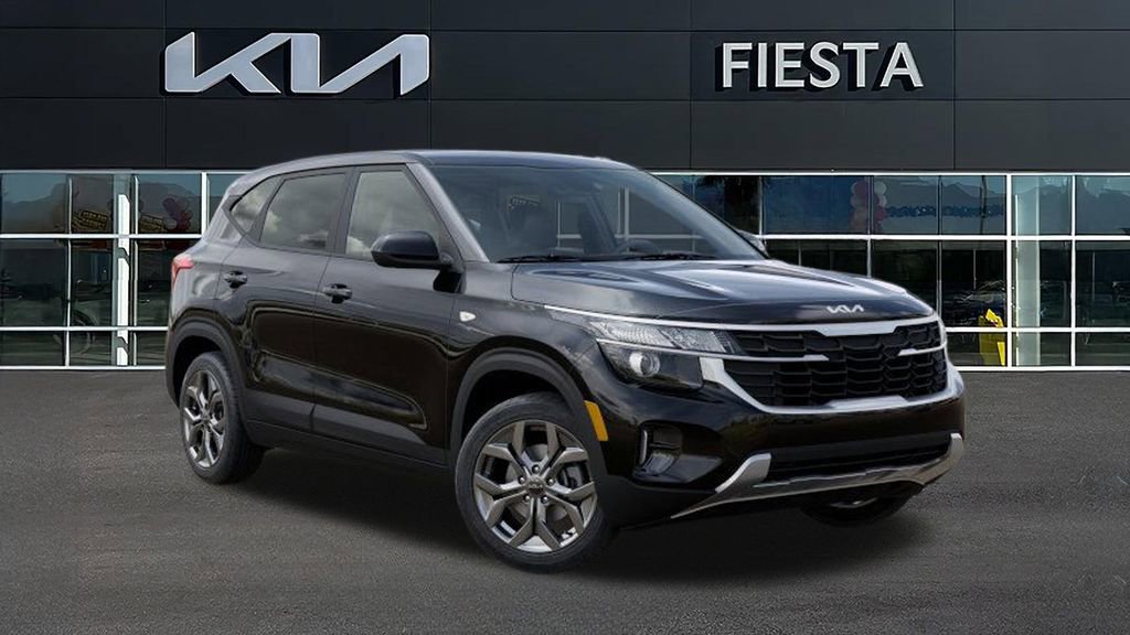 New 2026 Kia Seltos LX FWD image 8