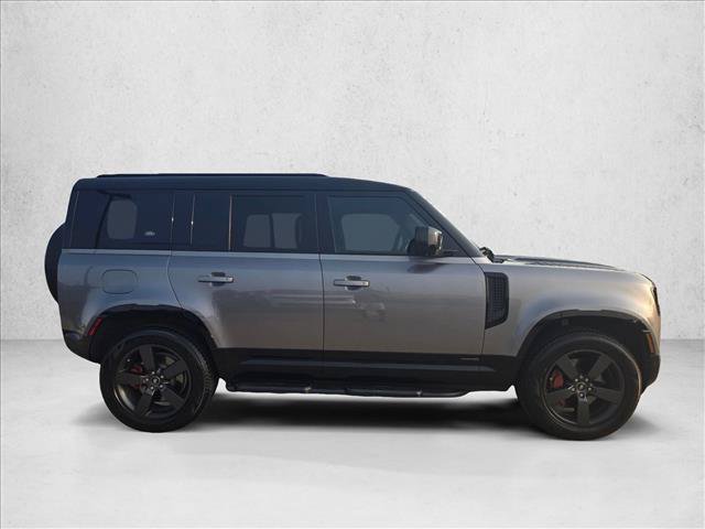 Used 2024 Land Rover Defender 110 X AWD/4WD image 4
