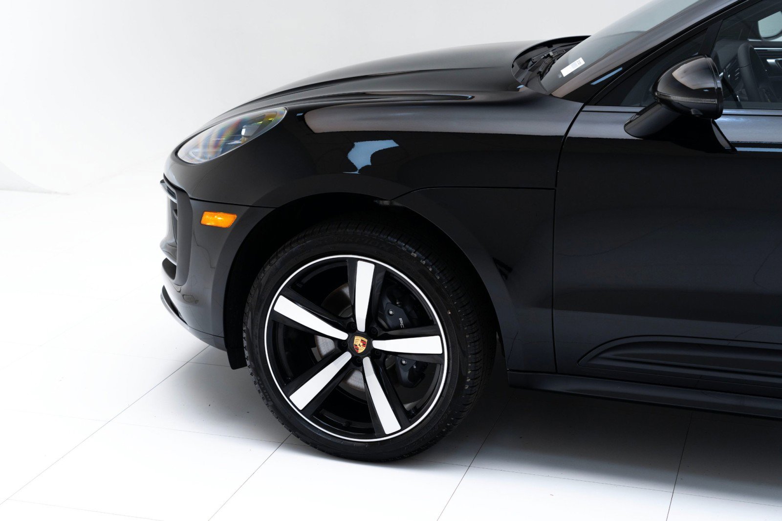 New 2025 Porsche Macan image 11