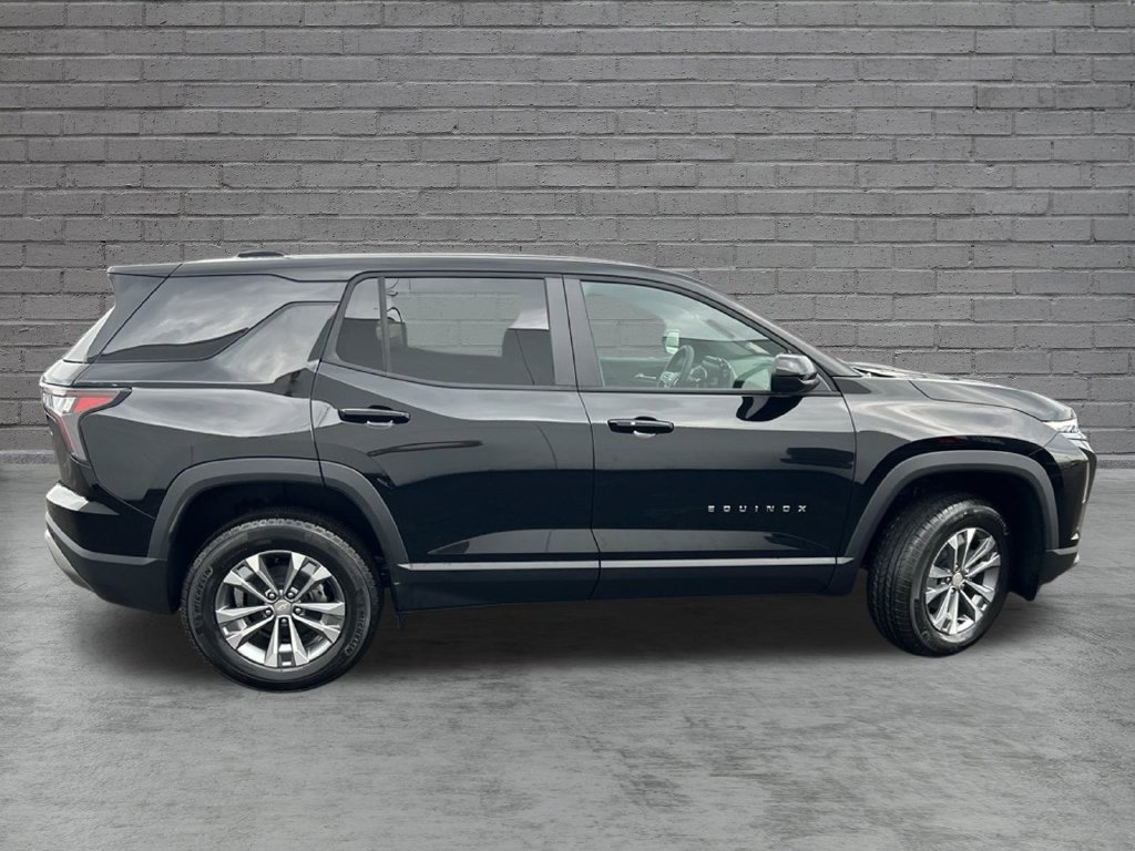 New 2027 Chevrolet Equinox LT AWD/4WD image 9