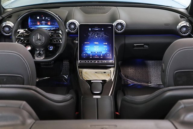 Used 2022 Mercedes-Benz SL 63 AMG 4MATIC image 24