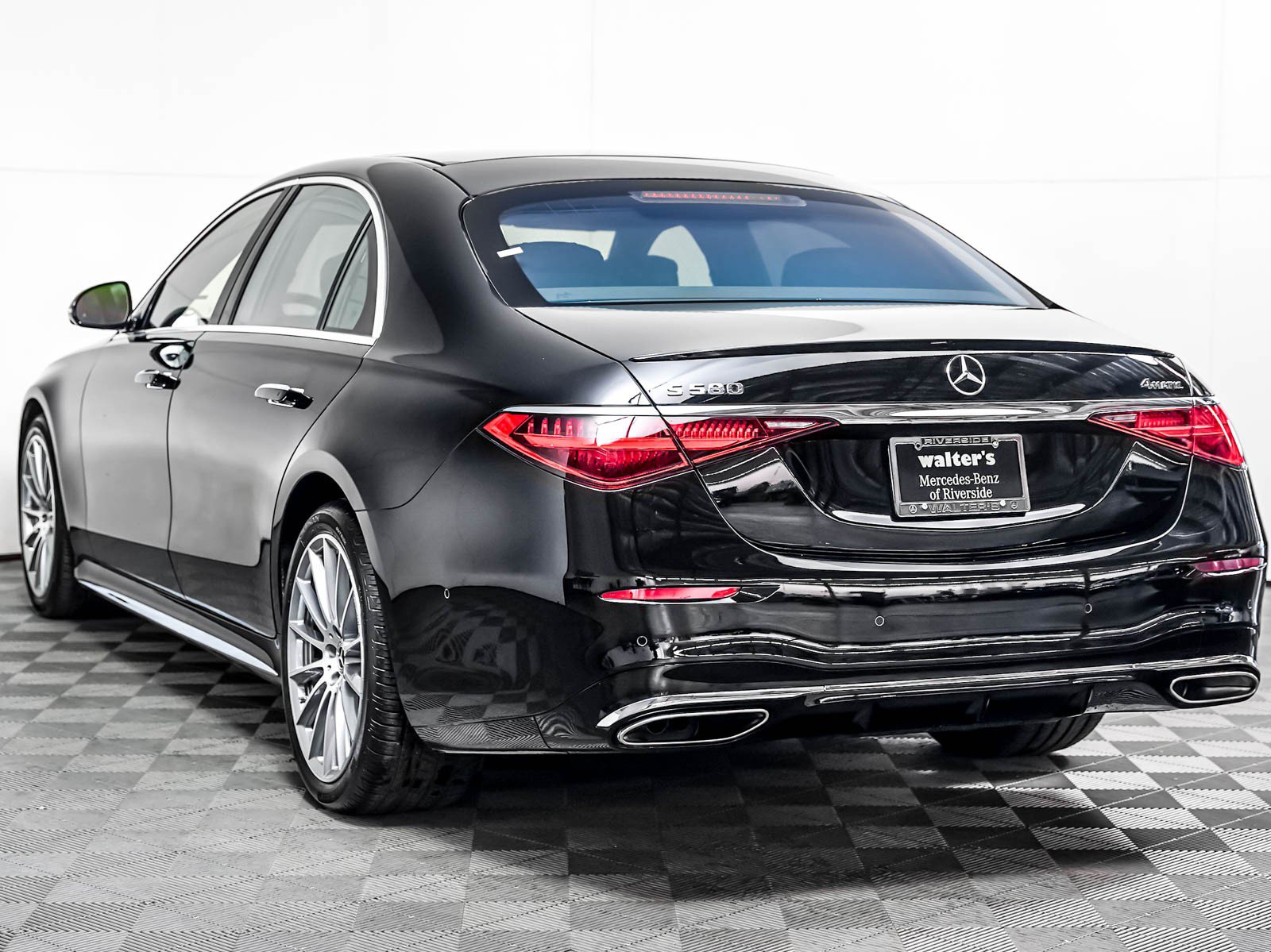 Certified 2022 Mercedes-Benz S 580 4MATIC Sedan image 2