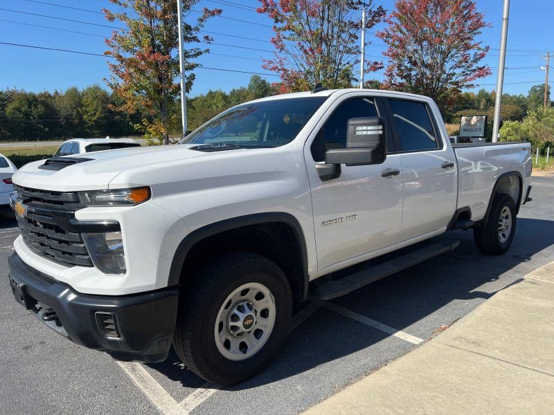 Used 2024 Chevrolet Silverado 2500 W/T w/ WT Fleet Convenience Package AWD/4WD image 3