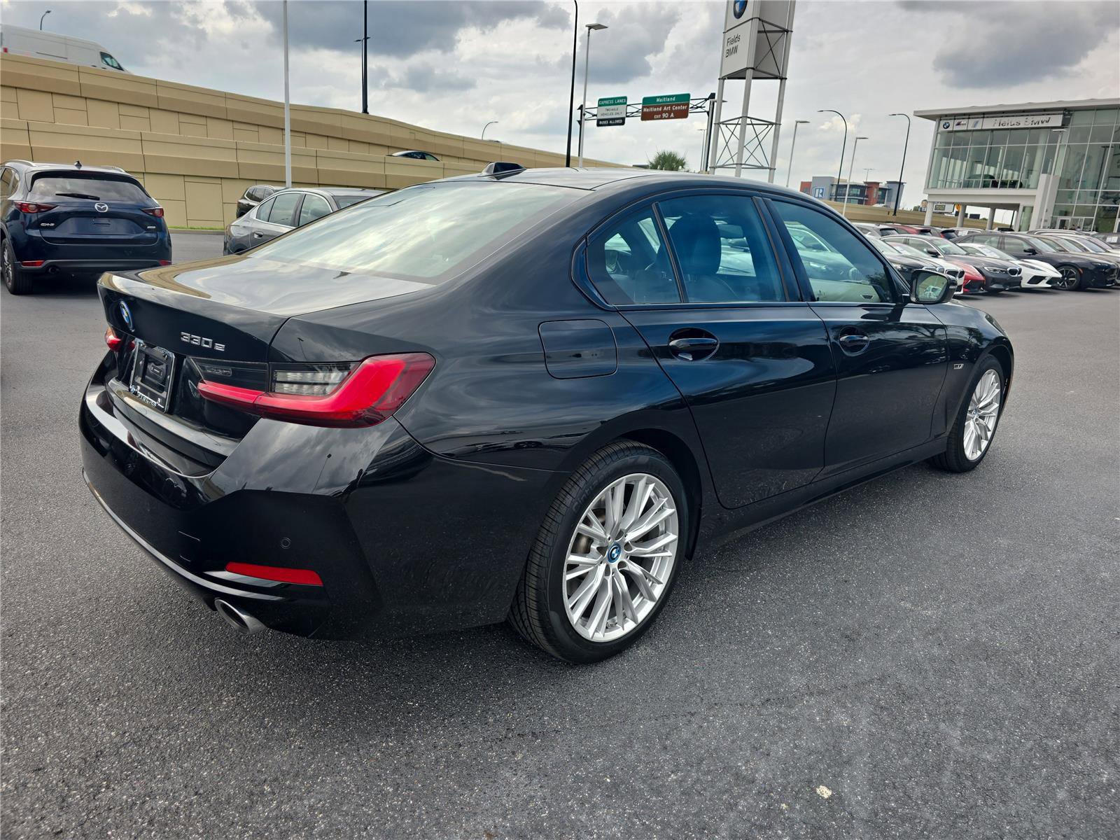Used 2023 BMW 330e RWD image 2