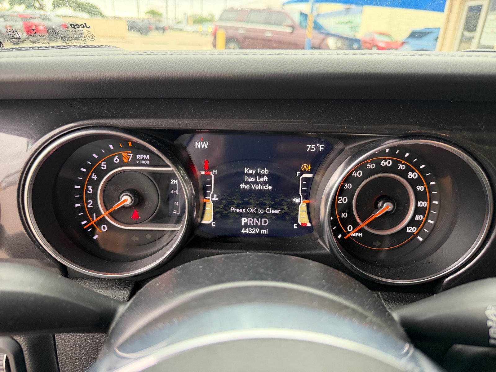 Used 2022 Jeep Wrangler Unlimited Sahara AWD/4WD image 16