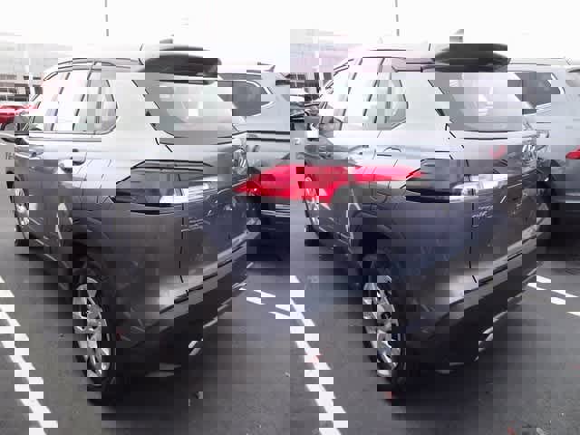 Used 2023 Toyota Corolla Cross L image 4