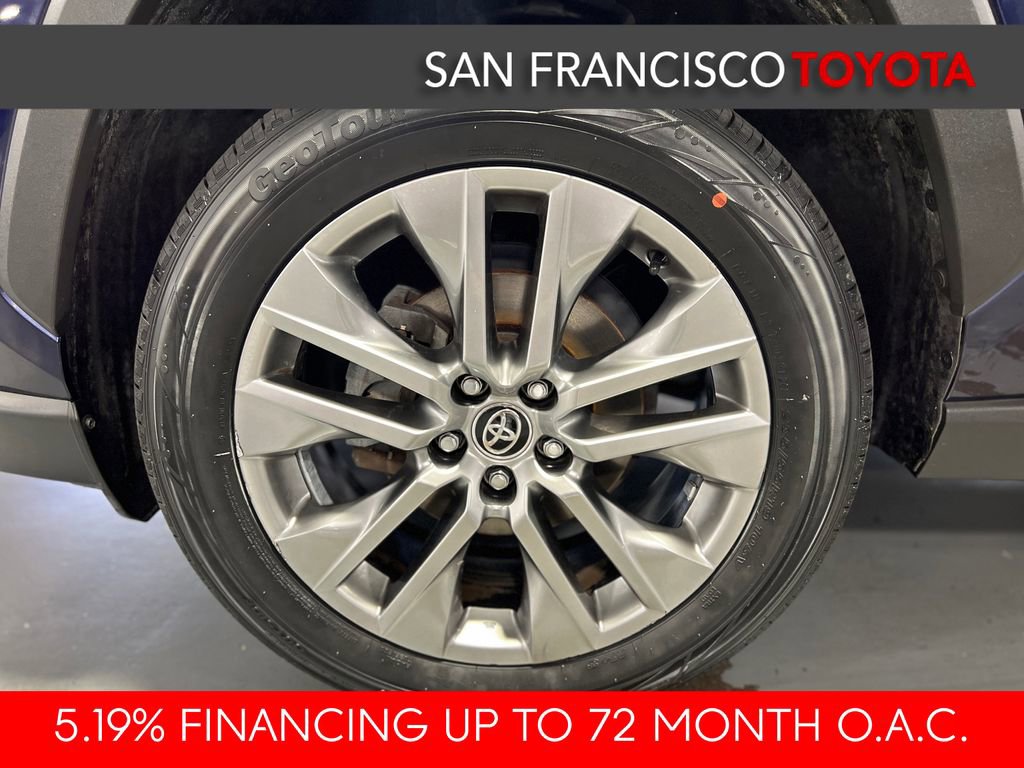 Used 2023 Toyota RAV4 XLE Premium AWD/4WD image 9