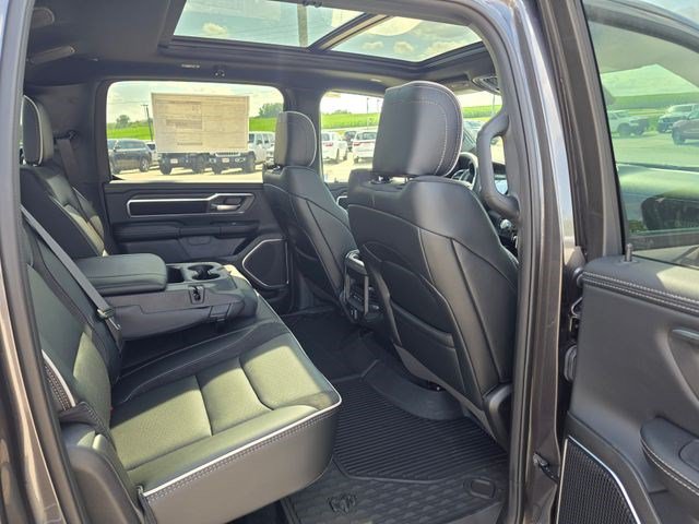 New 2026 RAM 1500 Laramie w/ Laramie Preferred Package AWD/4WD image 12