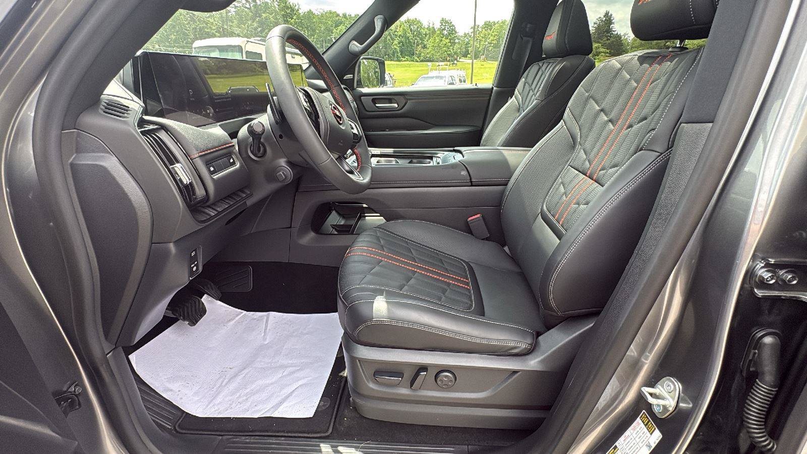 Used 2026 Nissan Armada PRO-4X AWD/4WD image 27