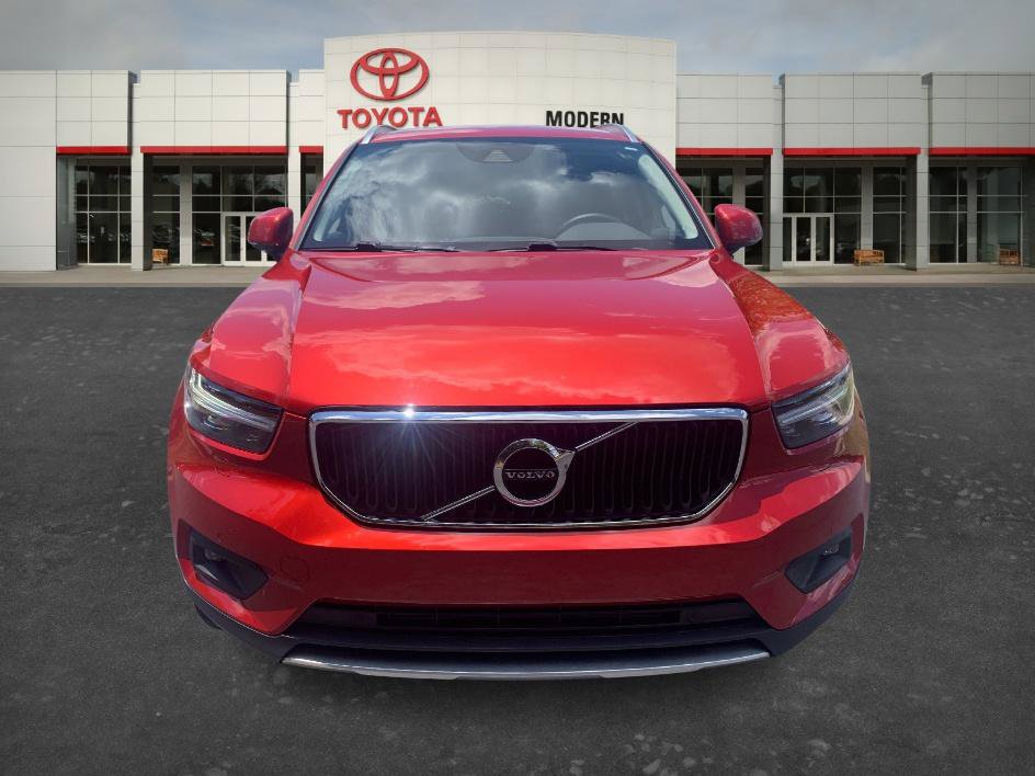 Used 2022 Volvo XC40 T5 Momentum AWD/4WD image 2